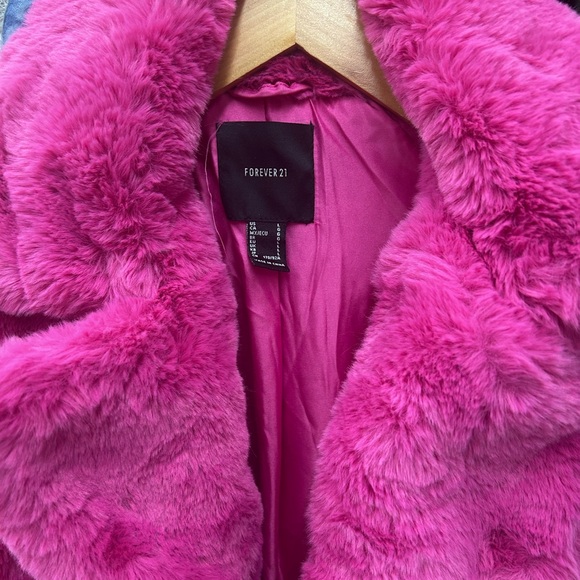 Forever 21 Vibrant Pink Teddy Jacket - Picture 2 of 5